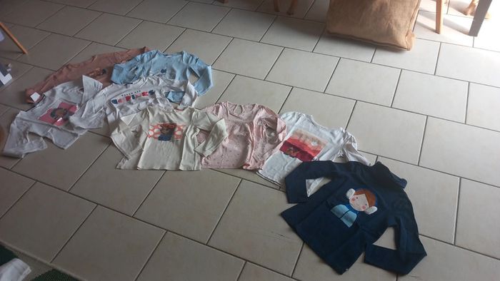 Lot de 9 Tee shirts fille 8 ans tbe