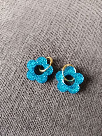 Lot boucles d'oreilles résine