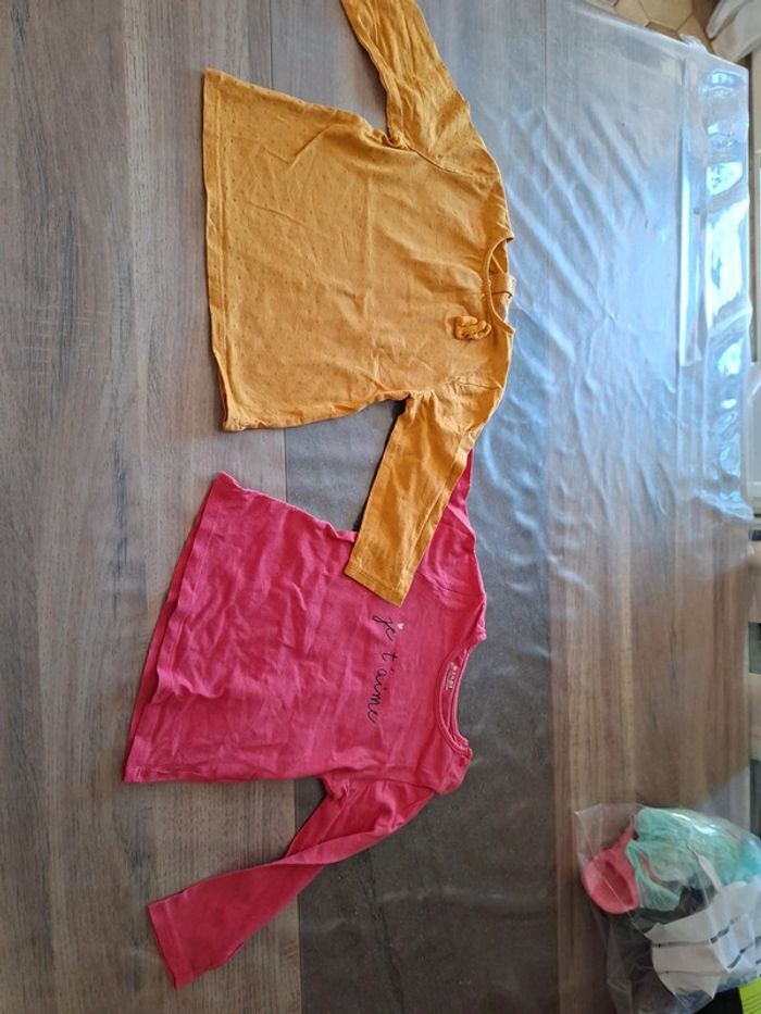 2 tee shirt leger 24 mois