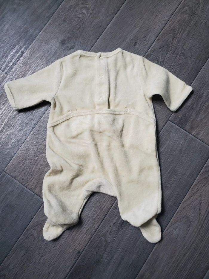 Pyjama velours taille 1 mois bon état - photo numéro 2