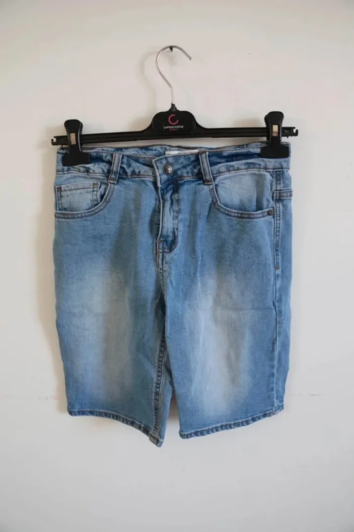 C55 short jeans bleu kiabi 12 ans