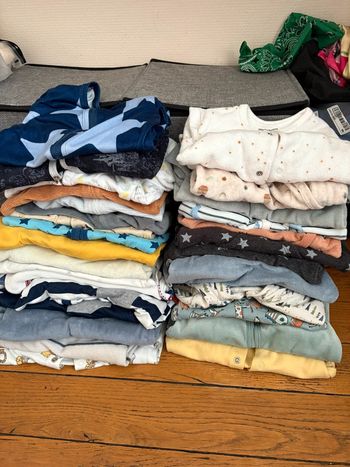 Lot 30 pyjamas 6 mois