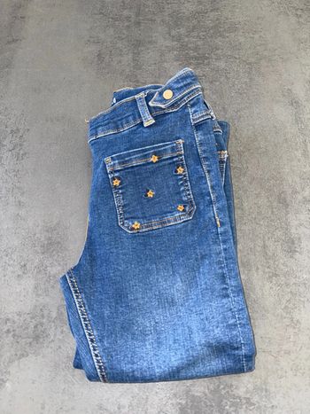 Jean tape à l’œil