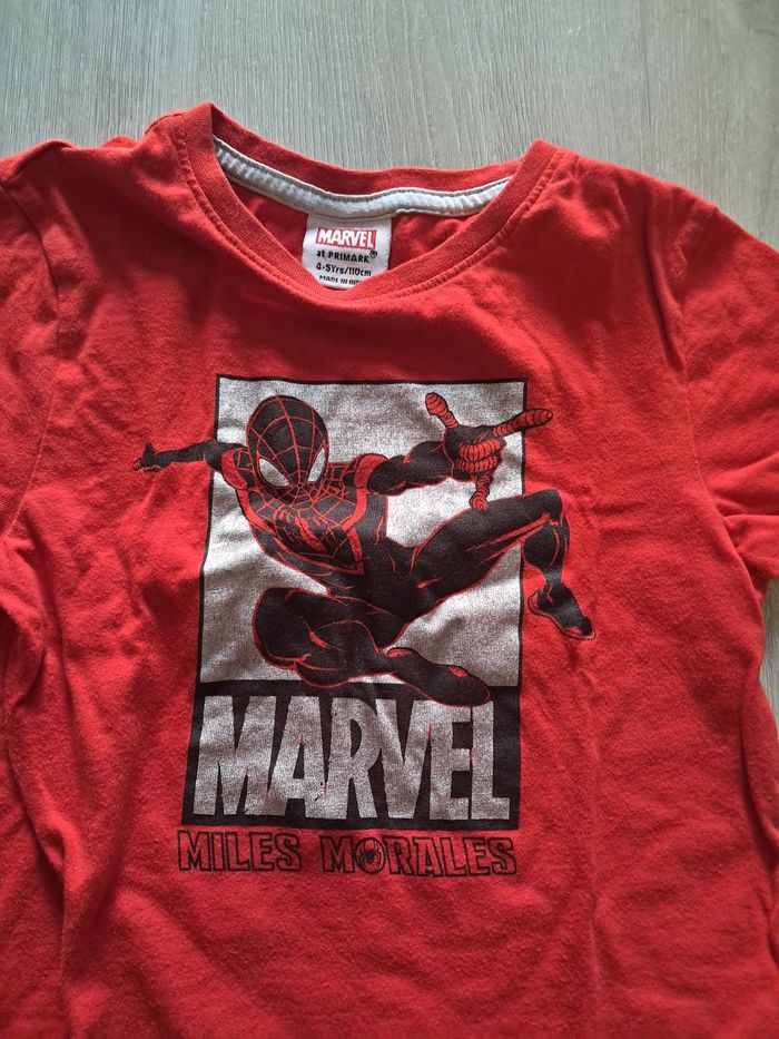 Lot vêtements 5 ans - photo numéro 2