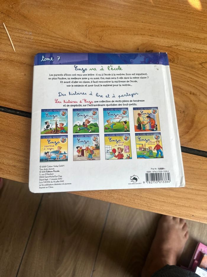 Livre Enzo va à l’école - photo numéro 2