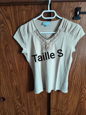 T shirt manche courte taille S
