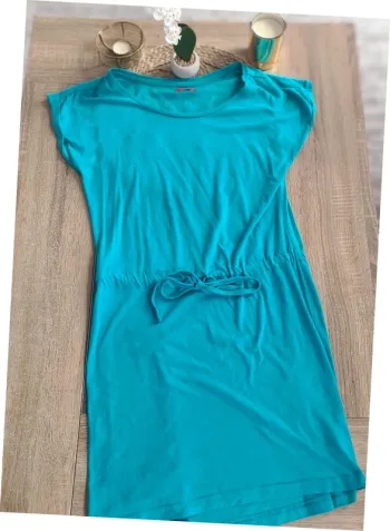 Robe turquoise taille 38/40