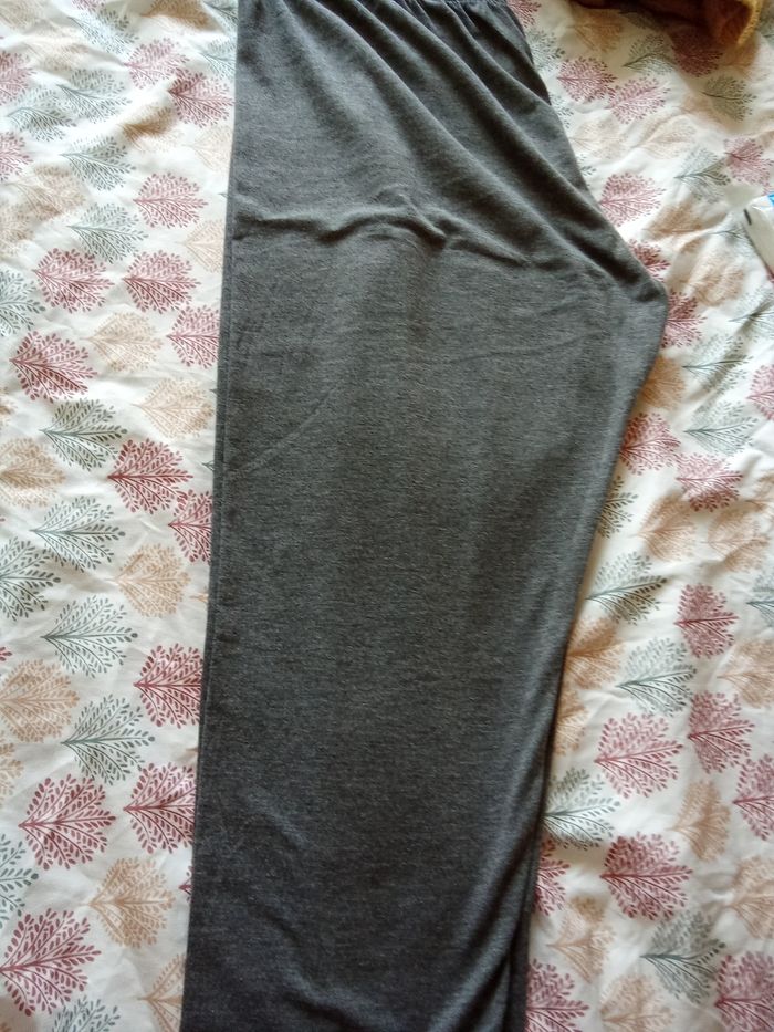 Vend legging court - photo numéro 2