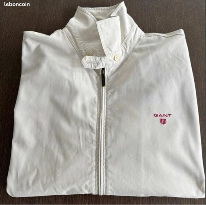 Veste coupe vent gant