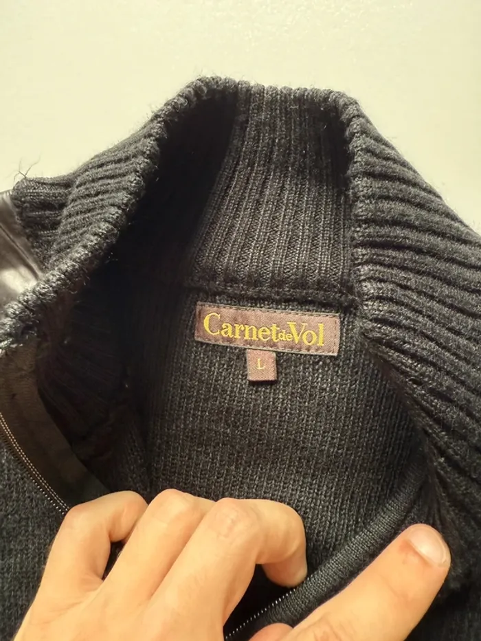 Gilet noir en maille / Cardigan noir en maille Carnet de Vol - photo numéro 5