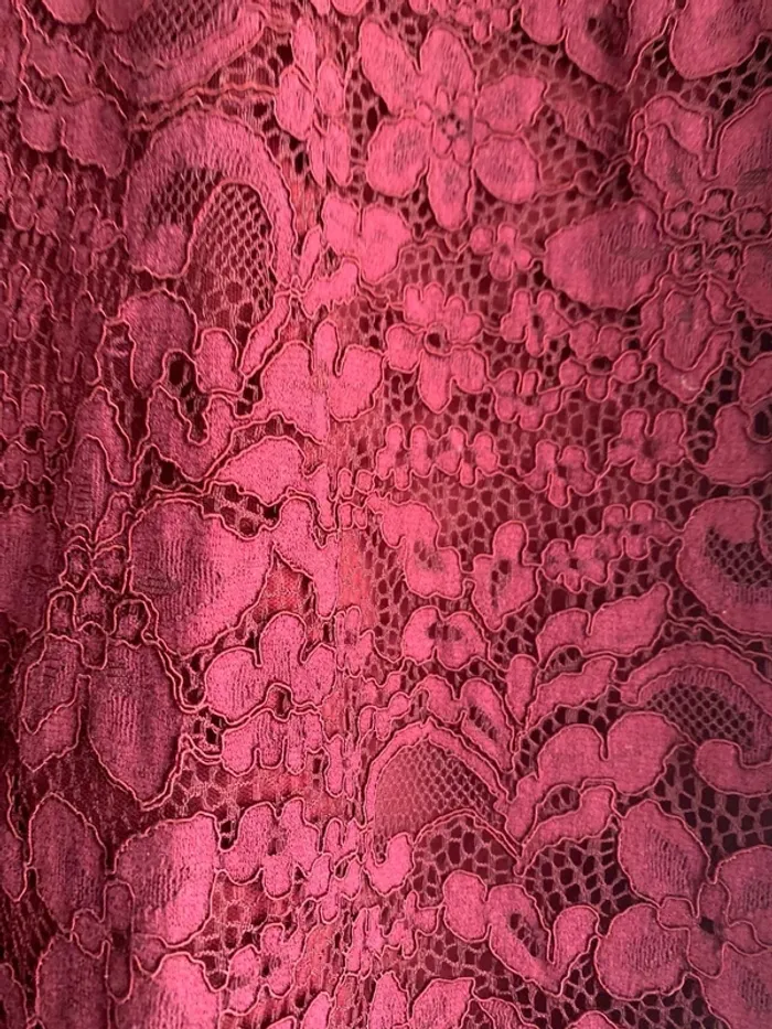 Robe brodée et plissée - photo numéro 5