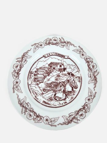 Assiette Décorative Vintage "La Lavandière" - Y. Rocher - 18 cm