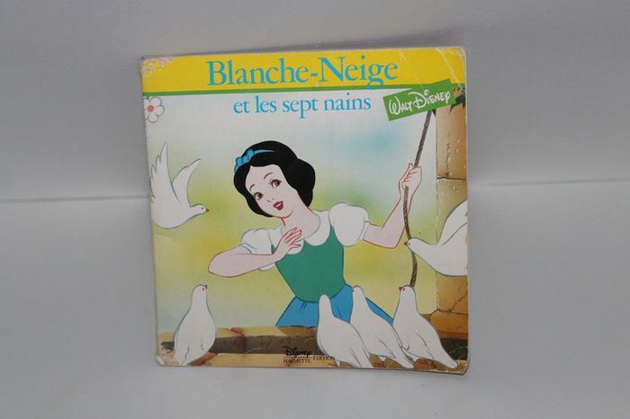 Lot Figurines  + Maison Blanche neige - Disney - photo numéro 16