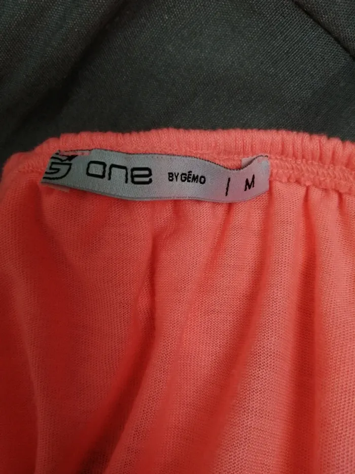 Top à volant rose fluo avec manches modulables / one by gémo / (M) - photo numéro 2