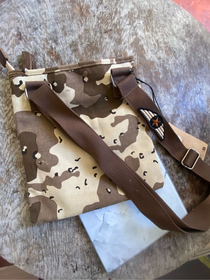 Sac a bandoulière Von Dutch - photo numéro 6
