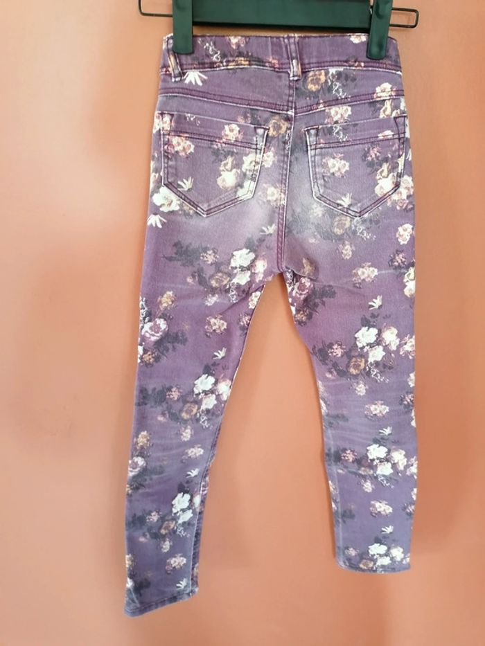 Jeans fleuri - photo numéro 2