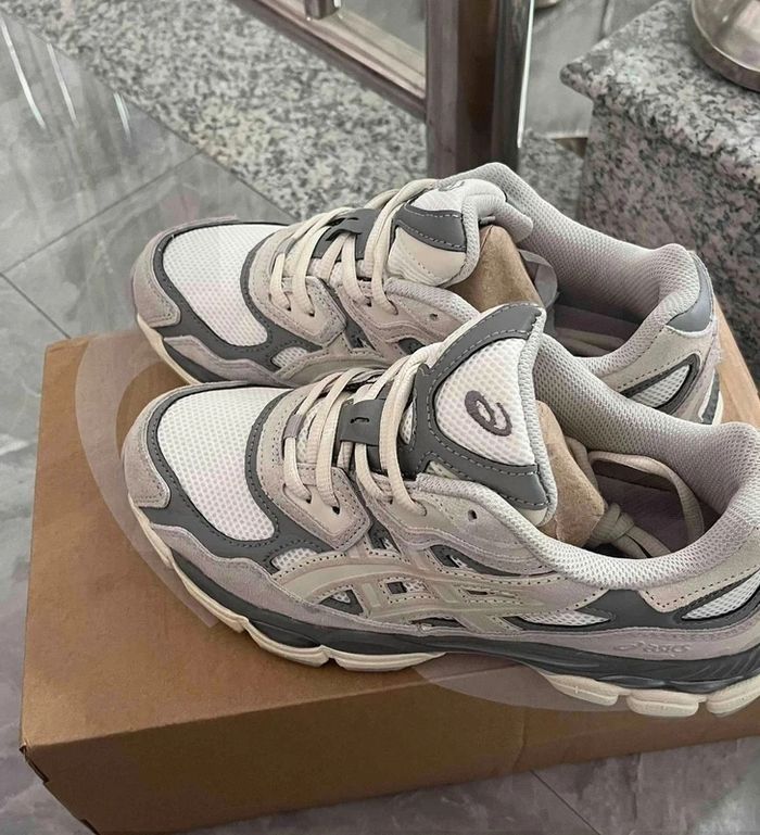 Asics GEL-NYC Gris 39