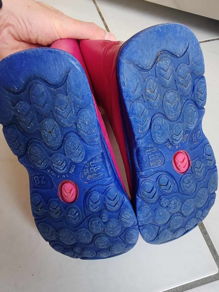 Bottes de pluie rose et bleu fille taille 28 - photo numéro 3
