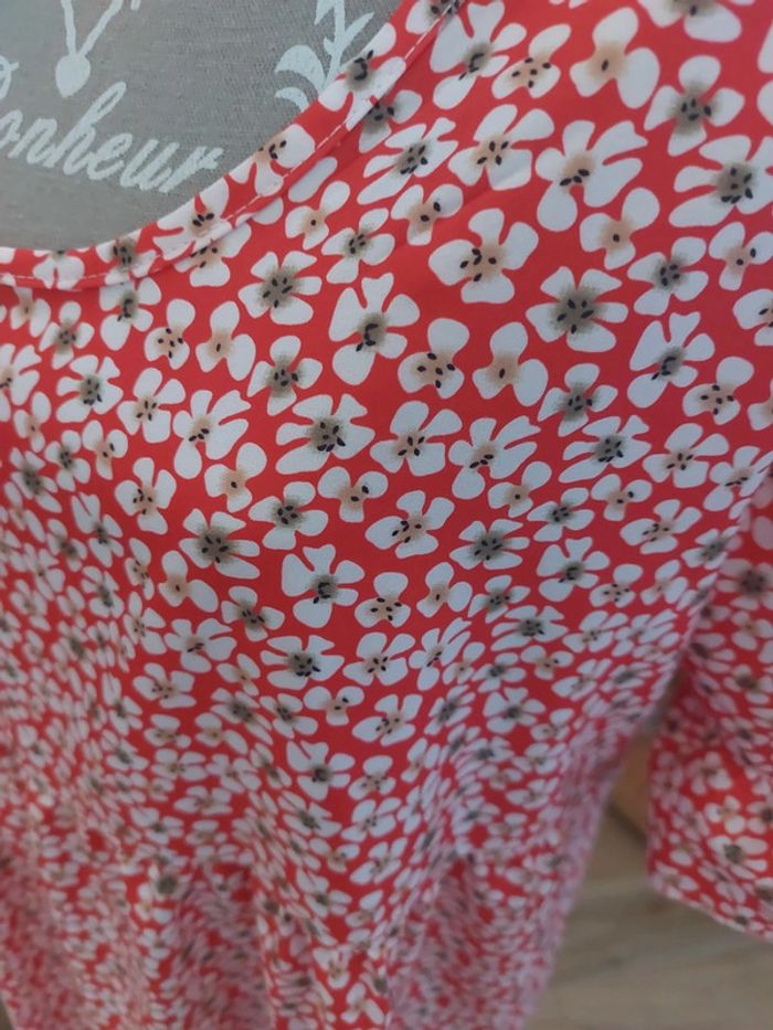 Robe rouge fleurie - photo numéro 5
