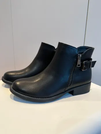 Bottines noires similicuir