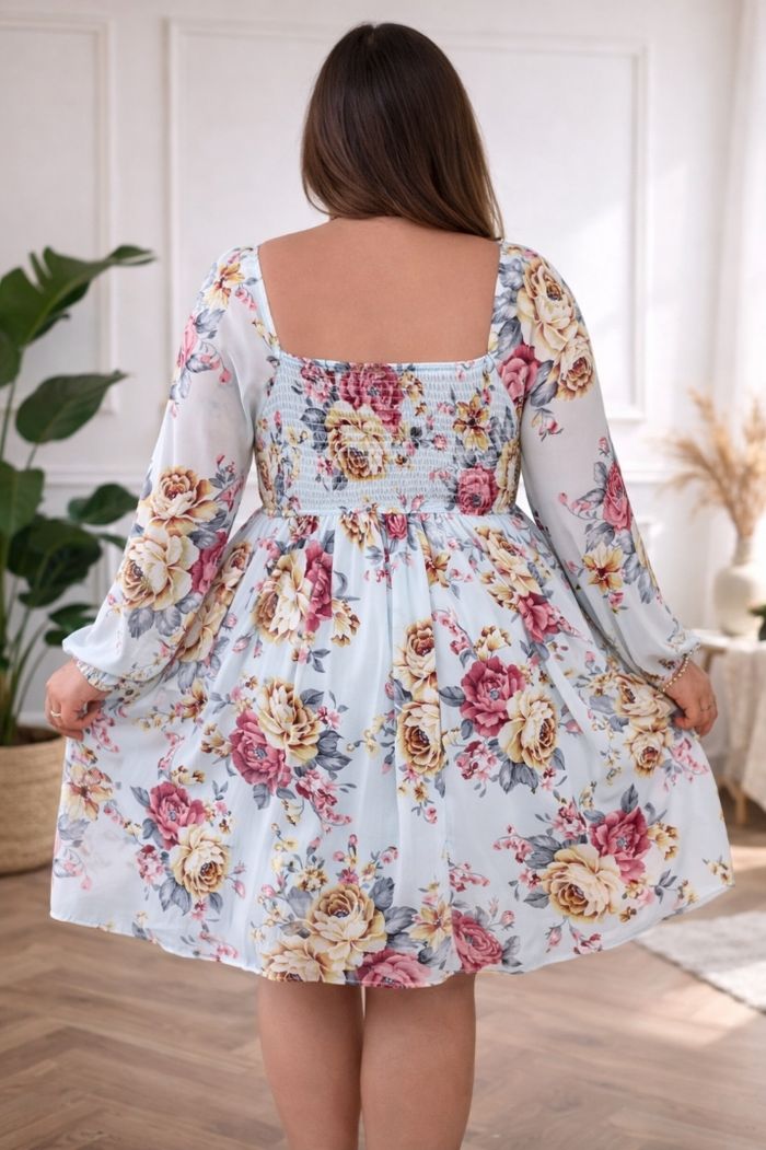 Robe manches longues bouffantes bleu clair et multicolore Femme taille 54 marque Asos 💍 - photo numéro 2