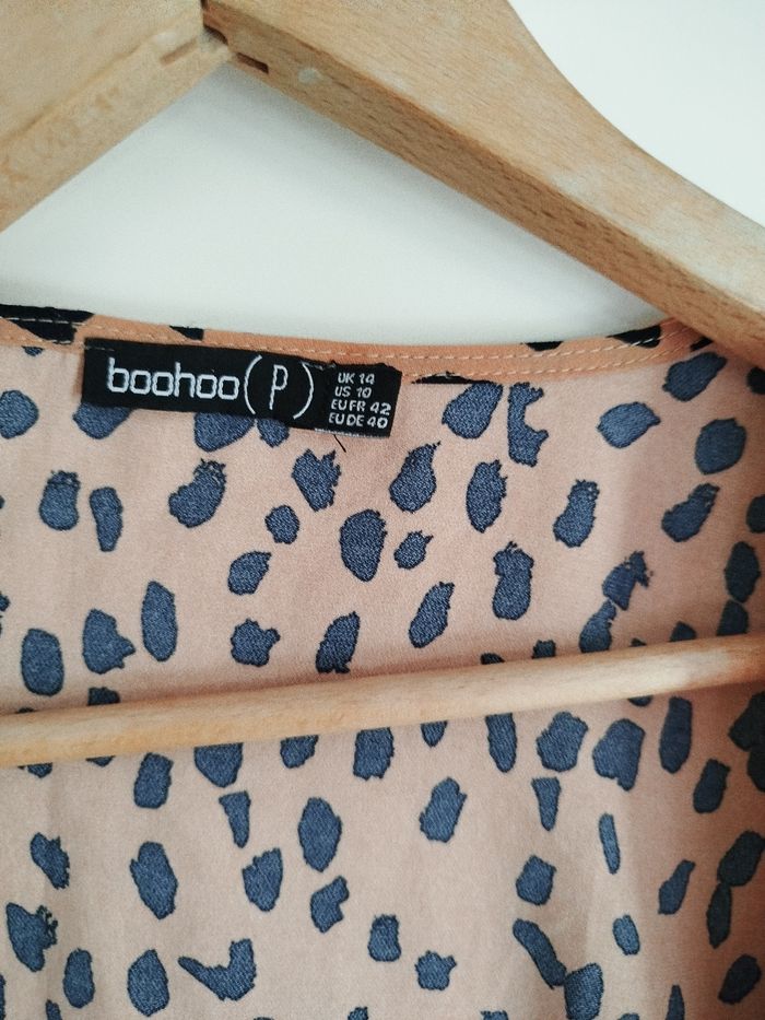 Robe 👗 M/L portefeuille BOOHOO - photo numéro 4
