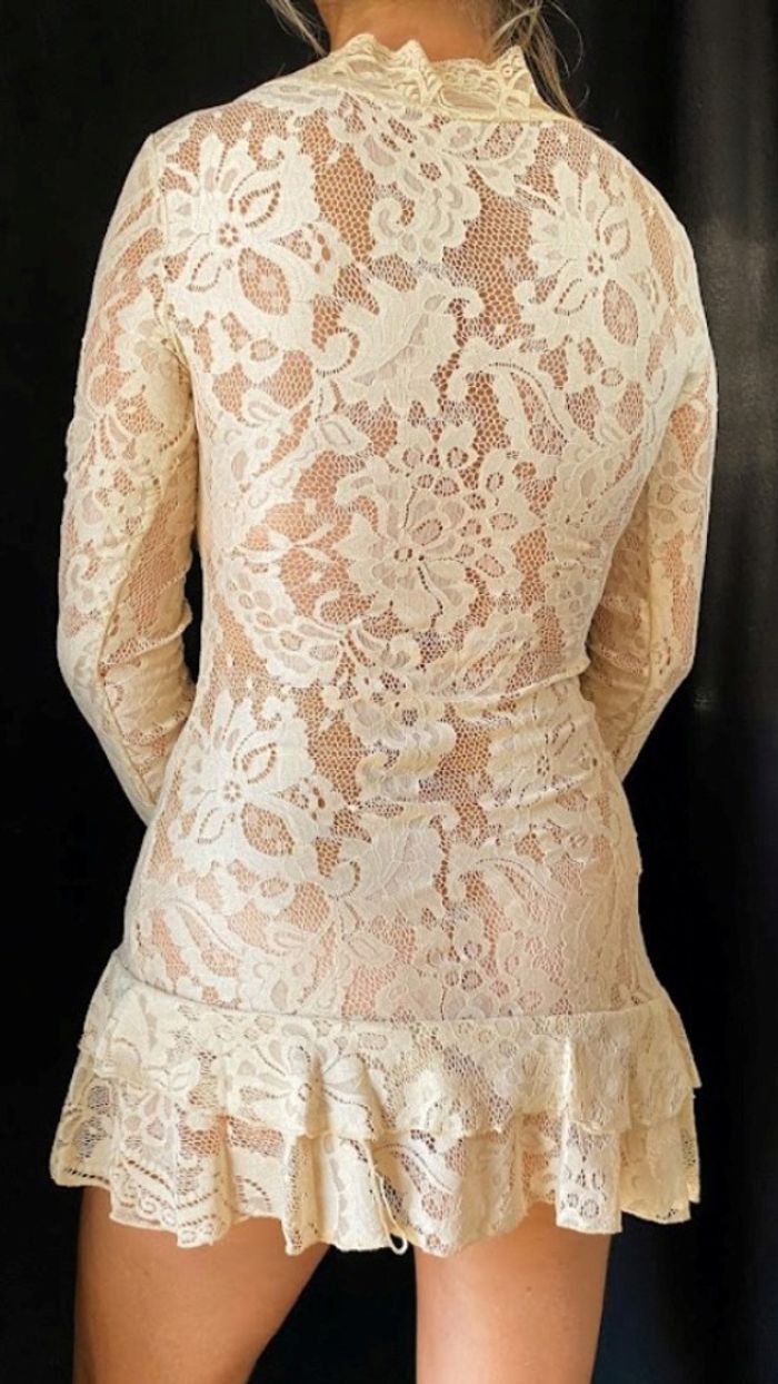 Petite robe bohème très courte dentelle col en V manches longues - photo numéro 3