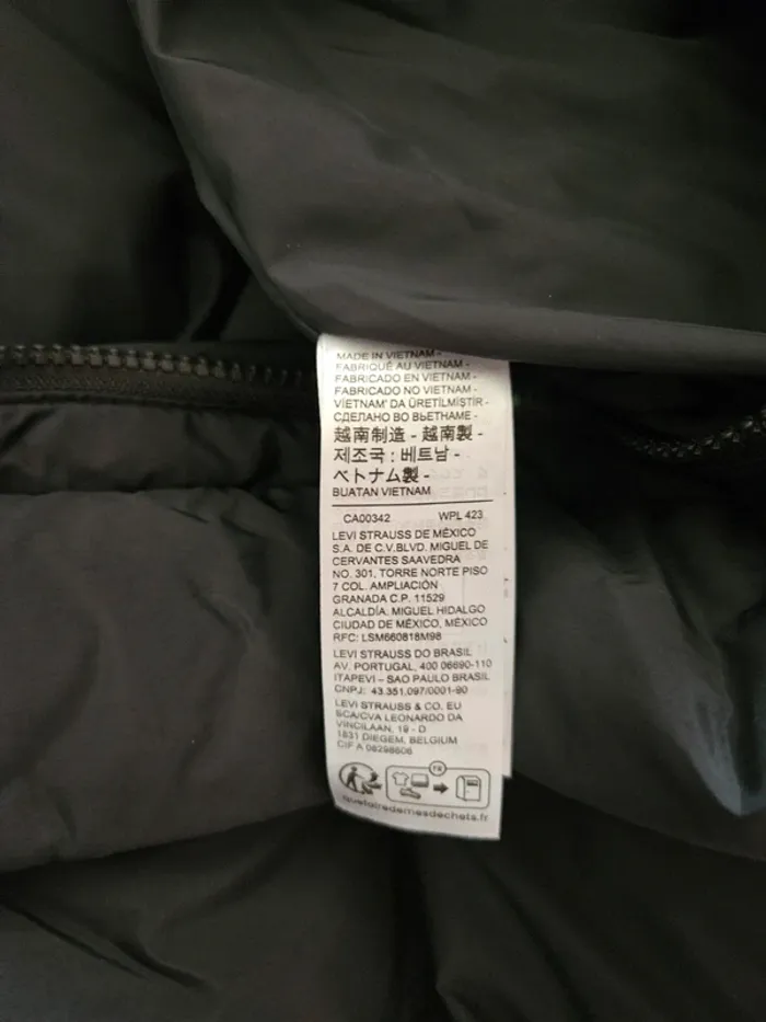Doudoune Levi's taille M - photo numéro 4