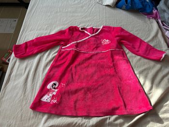 Haut en velour rose sergent major 4 ans asiatique