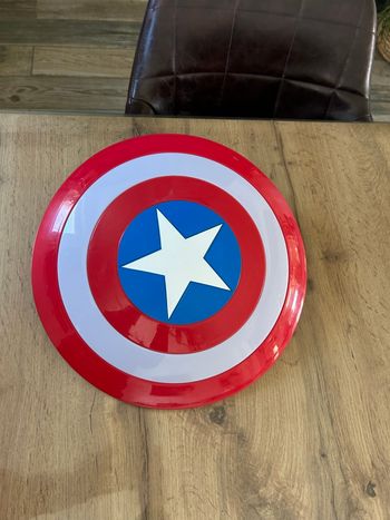 Jouet enfant bouclier Captain America sonore