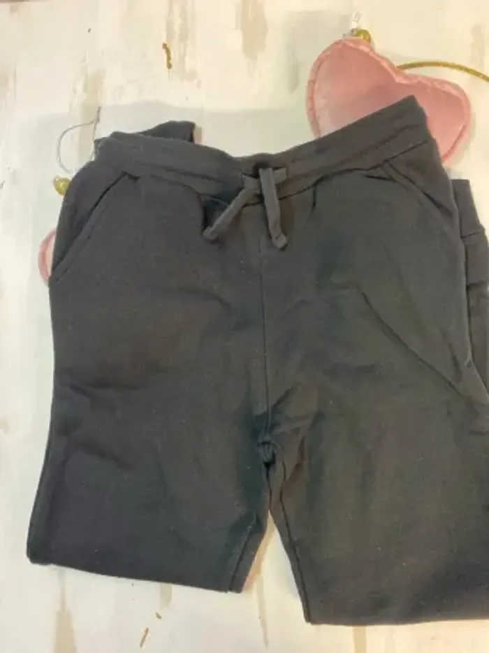 Jogging garçon (neuf) - Taille 10 ans - photo numéro 4