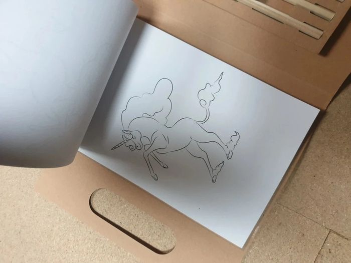 Idée cadeau 🎁- Malette de coloriage NEUF - photo numéro 6