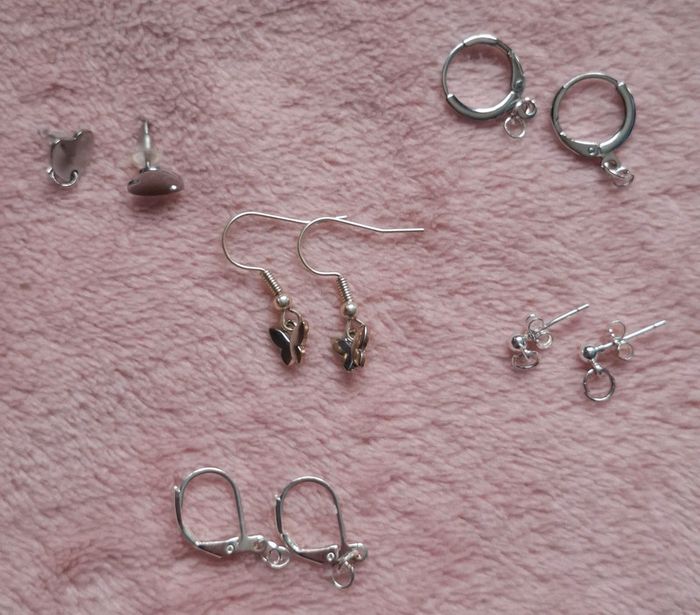 Boucles d'oreilles mini papillon