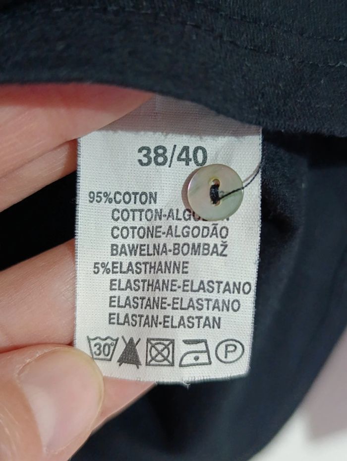 Haut noir col V taille 38/40 - photo numéro 6