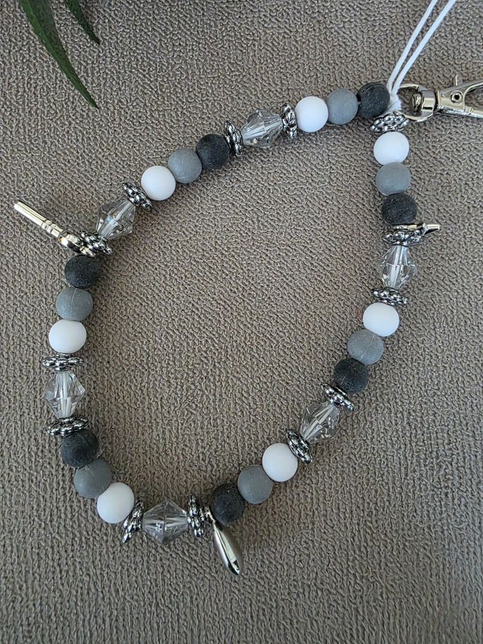 Lanière de telephone noire et grise neuve - photo numéro 2