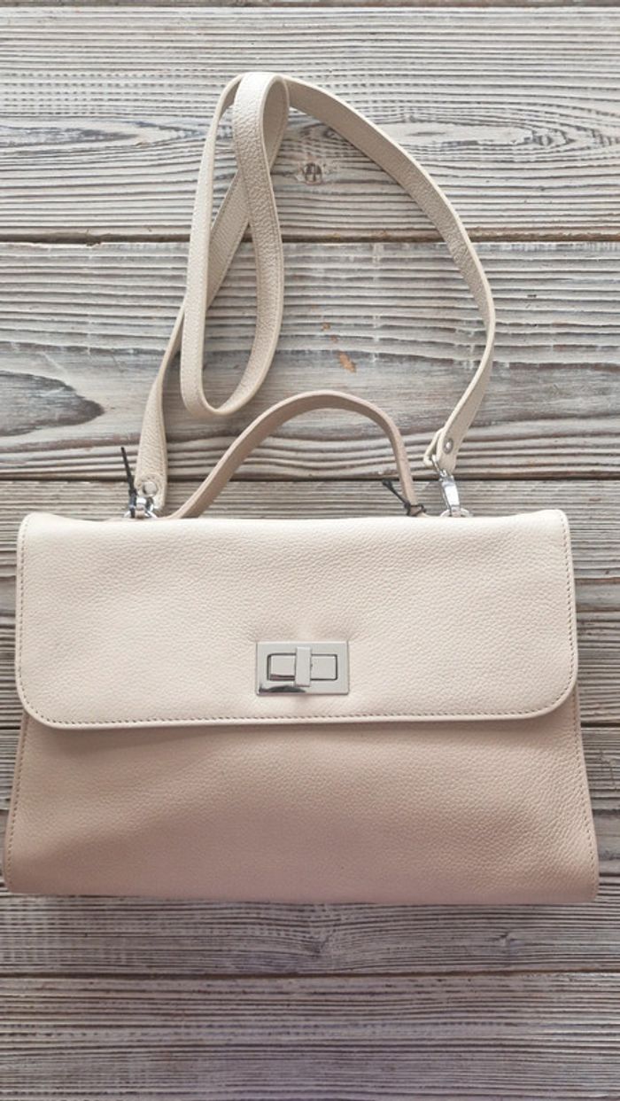 Joli sac bandoulière en cuir bicolore