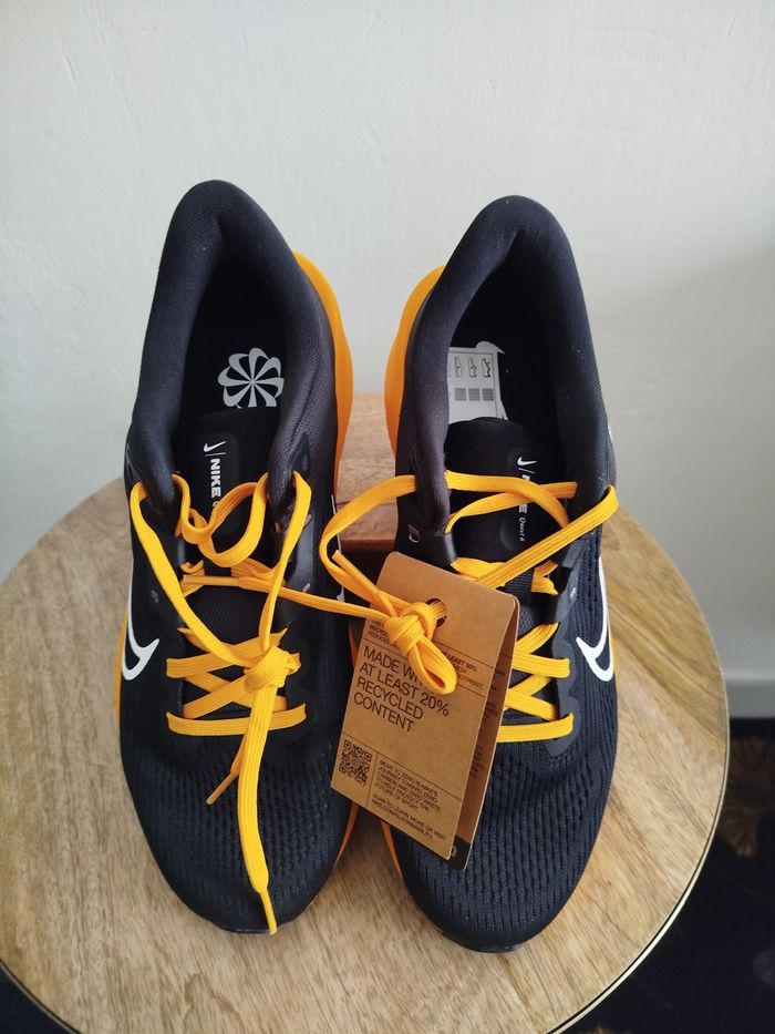 Baskets Nike T 42 - photo numéro 2