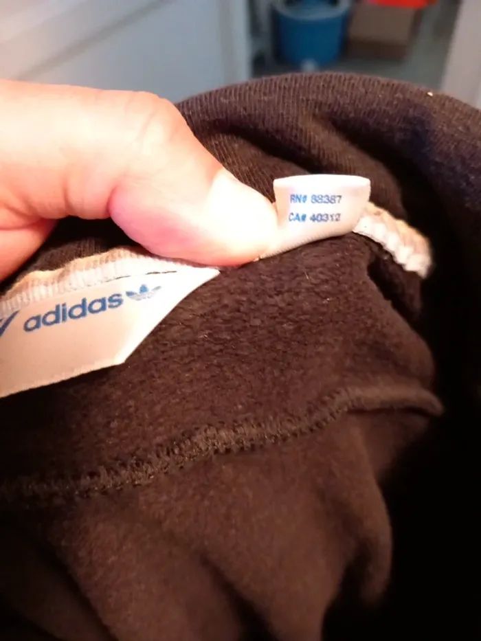 Pull Adidas taille 38