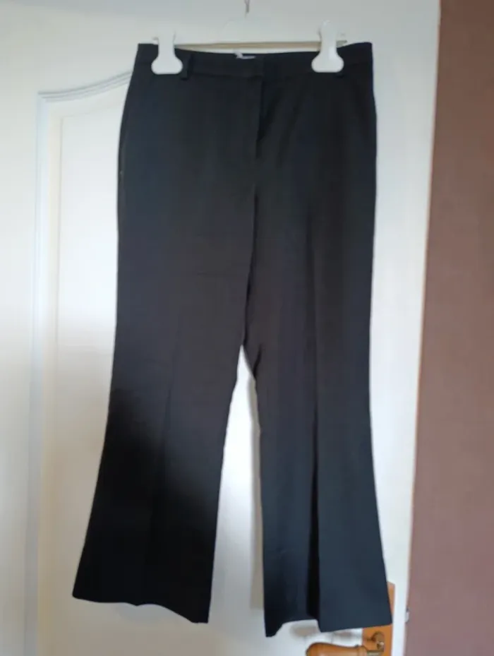 Neuf Pantalon les petites bombes LPB noir taille 34