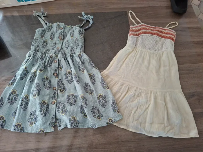 Lot  2 robes 3 ans