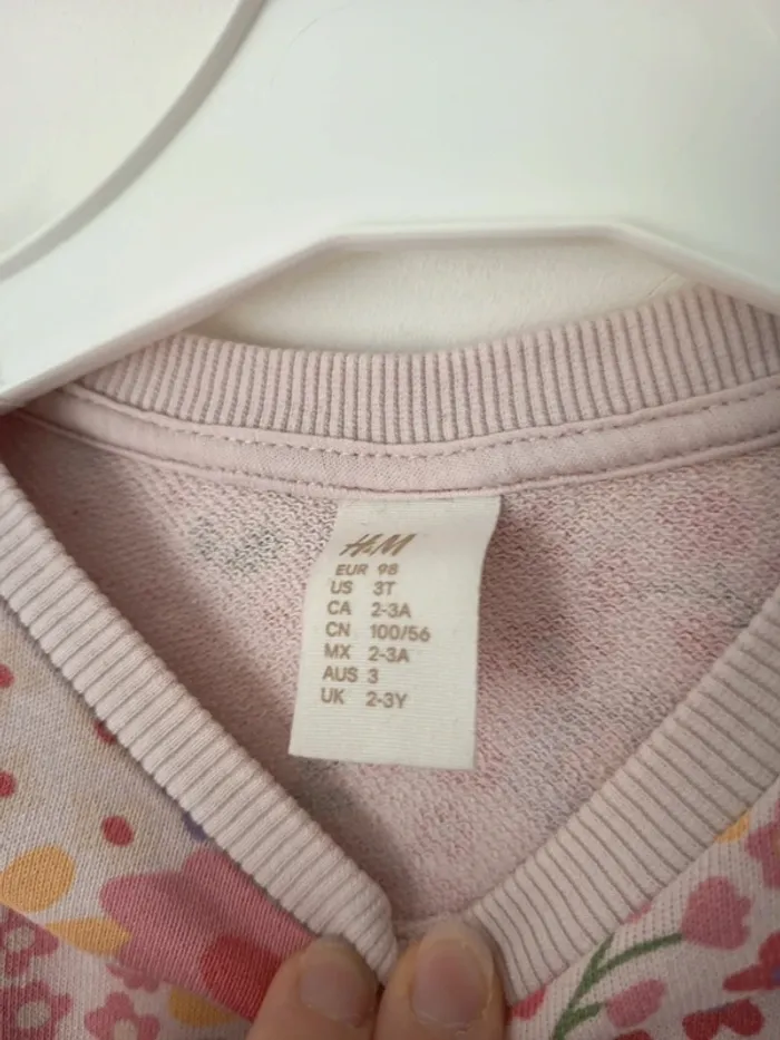 Pull fleurs , volants épaules - photo numéro 5