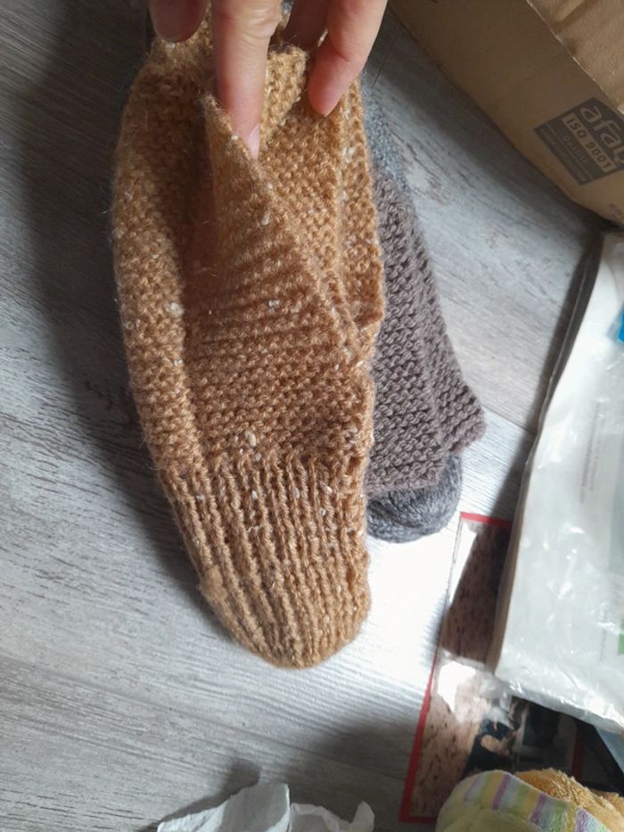 Chausson fait main en laine - photo numéro 5