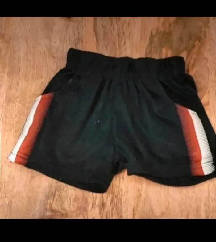 Ensemble T-shirt et short garçon 1 an - NY - photo numéro 3
