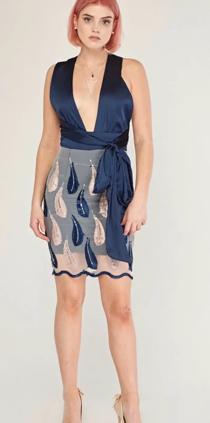 Robe de soirée bleu soie - photo numéro 7