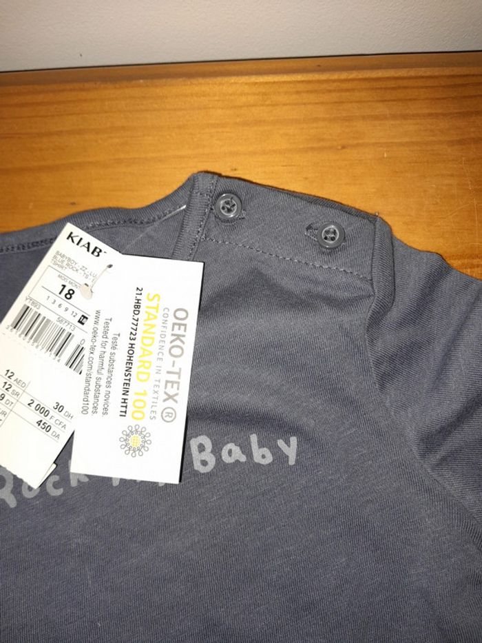 tee shirt Kiabi neuf 18mois - photo numéro 3