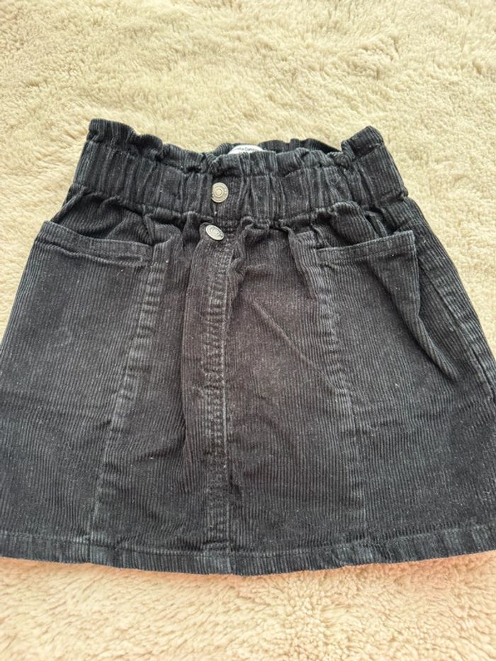 👗lot 2 jupes - fille - 6 ans - fashion private company - très bon état - photo numéro 7