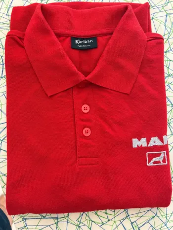 Polo MAN rouge taille L