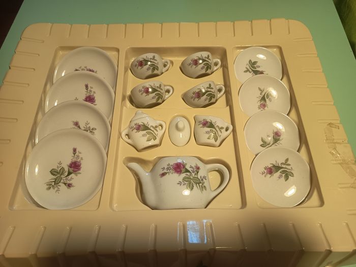 Dinette porcelaine vintage