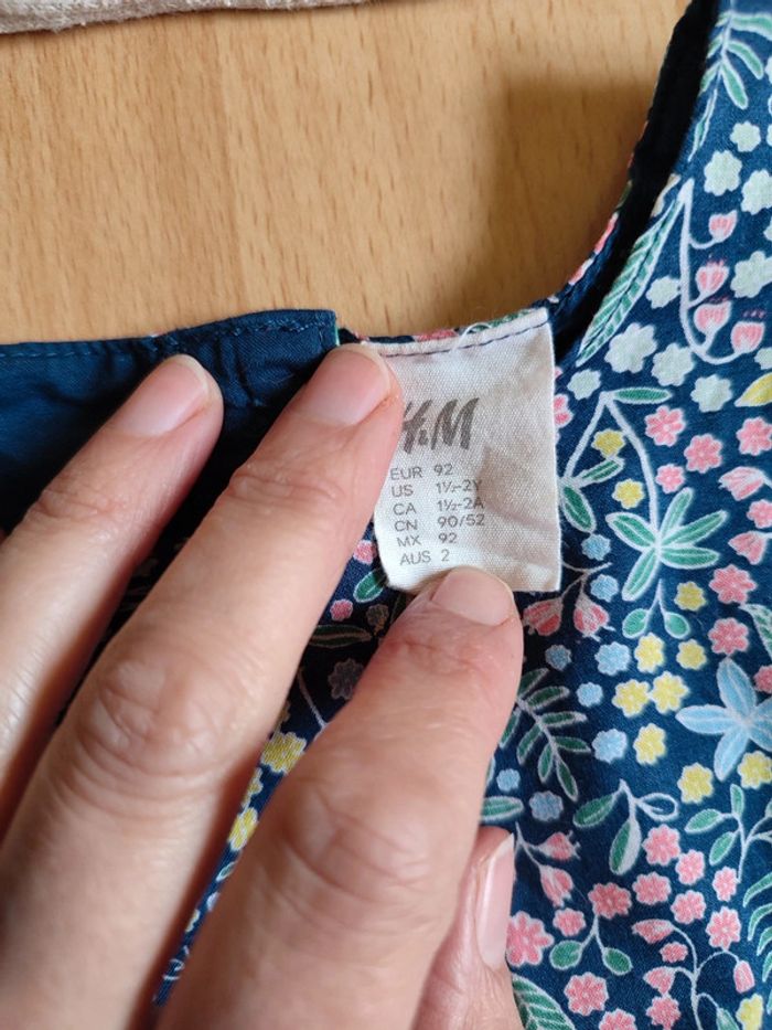 Lot robe été H&M + boléro In Extenso 3A - photo numéro 5