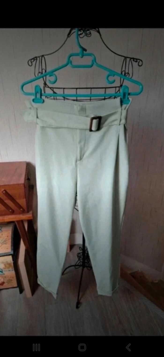 Pantalon de costume taille haute Bershka taille S 👻